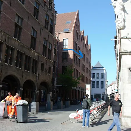 Historical Center Antwerp, On Foot Antwerp